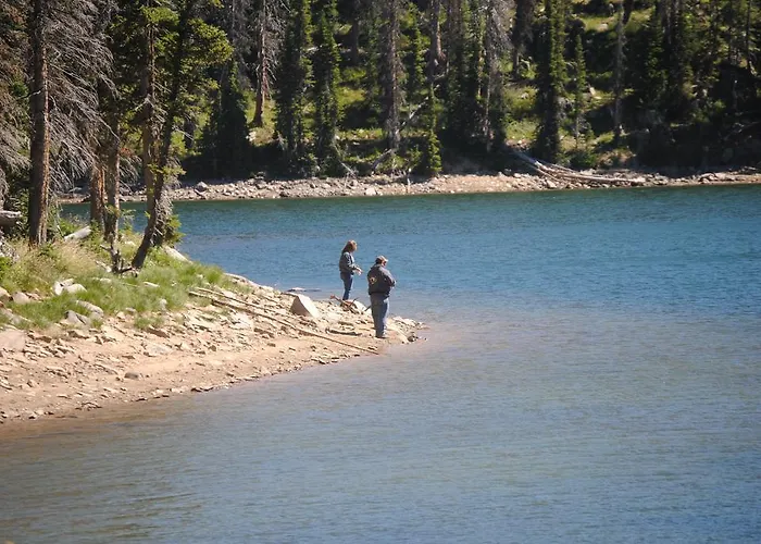 Lodge Medicine Bow Tenmile